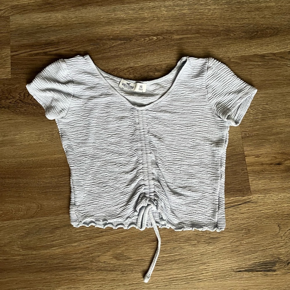 Like New Hollister Cinch Crop Top